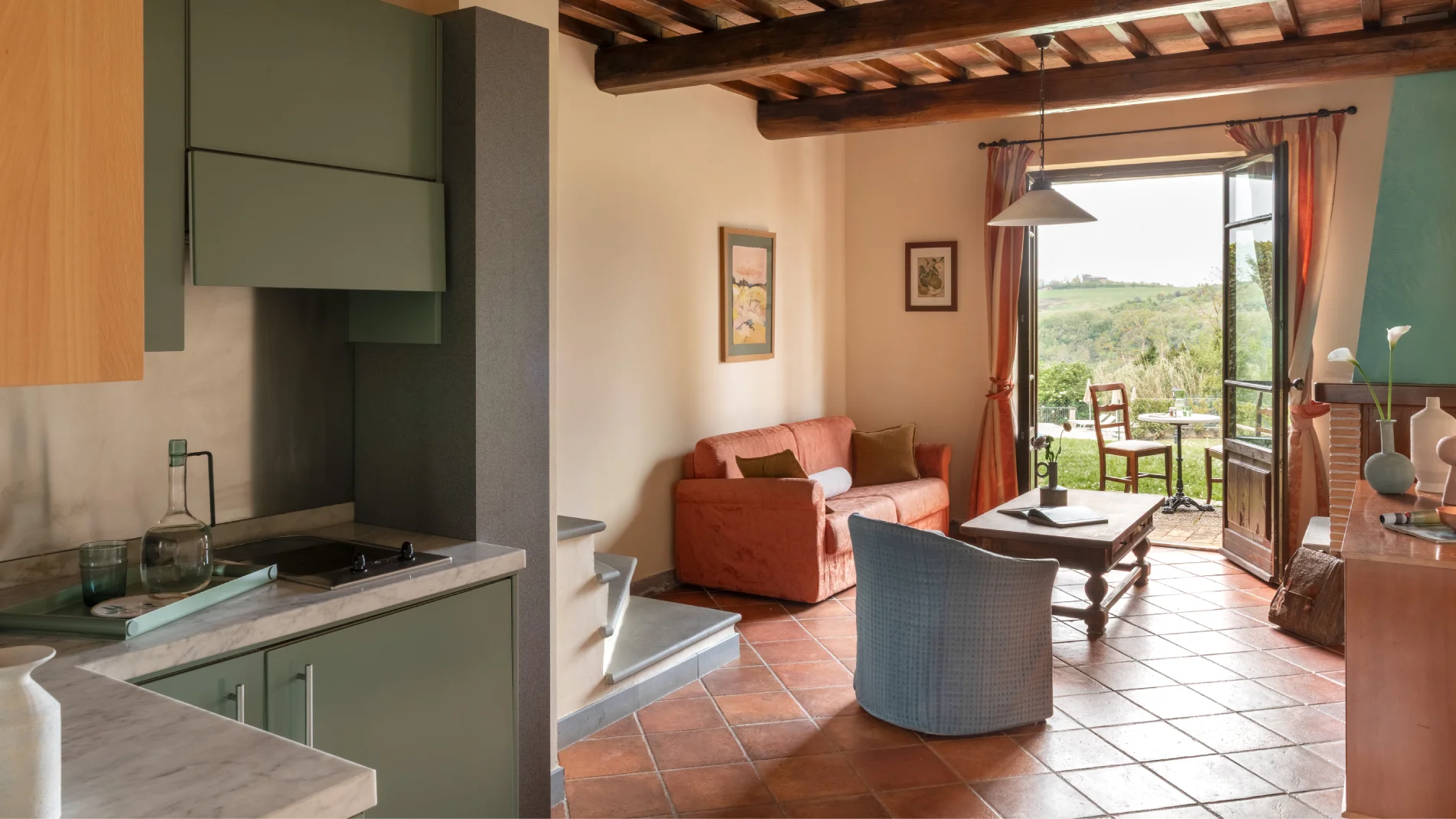 Apartment with kitchen, lounge area and direct outdoor access overlooking the Chianti hills - Villa San Filippo, BZAR hotels in Tuscany